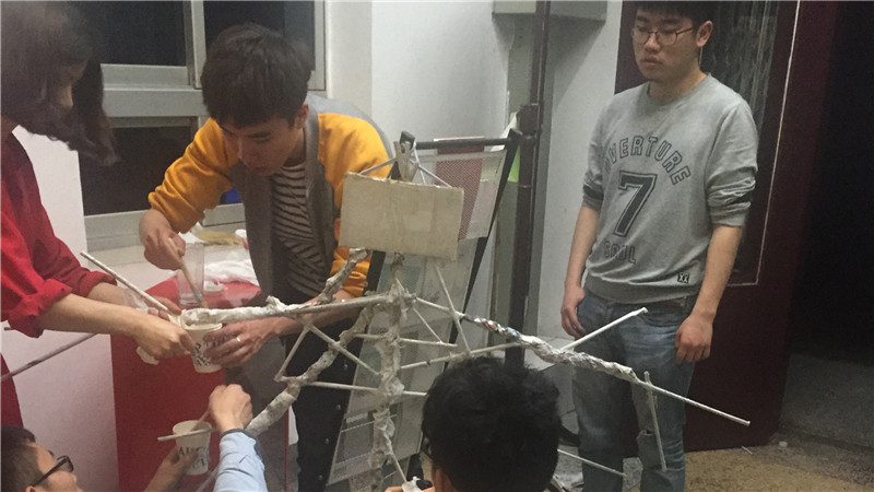 学工部助管团队举办资助育人,励志青春晚会-